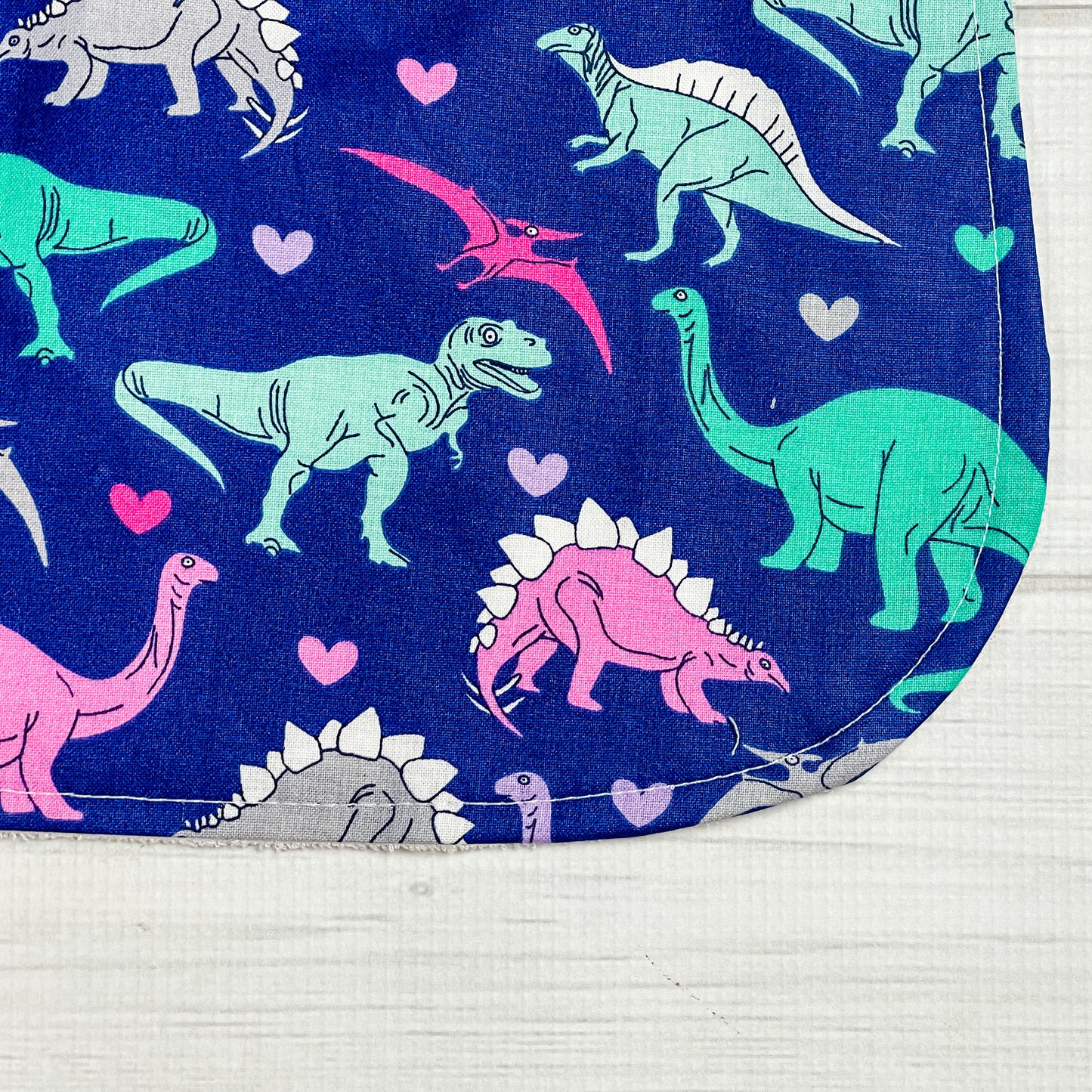 Bib | Dino Heart