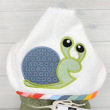 Load image into Gallery viewer, Hooded Towel | Snail
