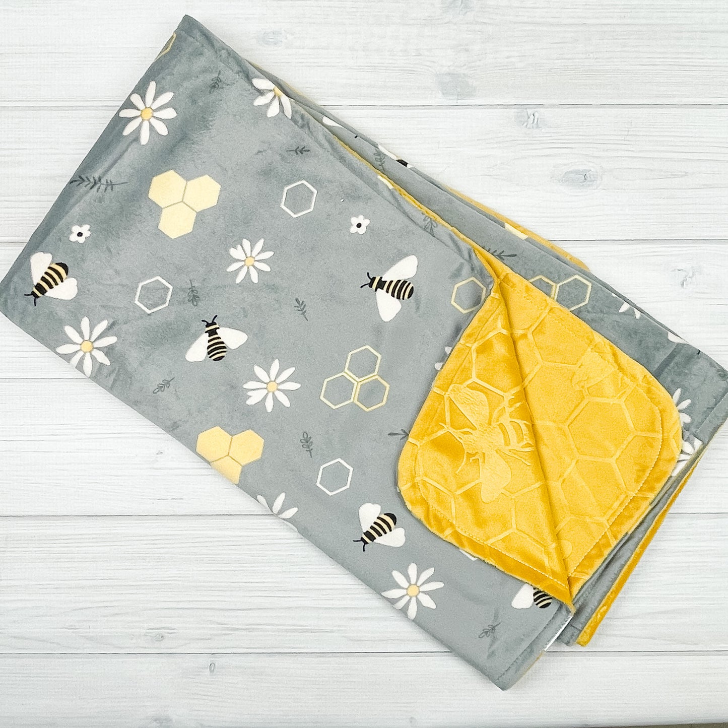 Minky Blanket | Honeybee