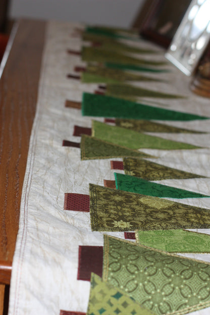 Christmas Tree Table Runner Pattern (Downloadable)